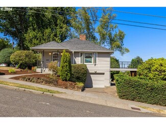 239 S Custer St, Portland, OR 97219