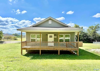 1582 Hobbs Island Rd SE, Huntsville, AL 35803