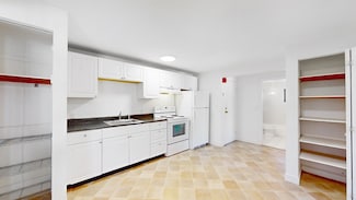 175 W Wyoming Ave Unit 42, Melrose, MA 02176