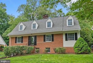 708 W Timber Branch Pkwy, Alexandria, VA 22302