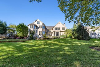 4772 Shire Ridge Rd E, Hilliard, OH 43026