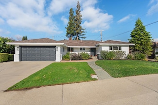 909 Greenwood Dr, Lodi, CA 95242