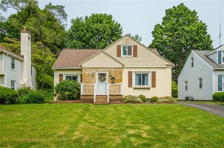 121 Woodbine Ave, East Rochester, NY 14445