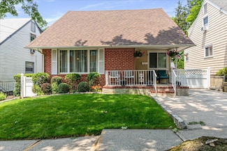 24837 Thebes Ave, Little Neck, NY 11362