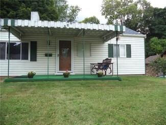 928 Woodland Dr, McKeesport, PA 15133