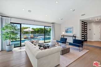 2170 Mount Olympus Dr, Los Angeles, CA 90046
