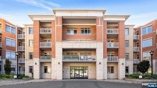7400 River Rd Unit 206, North Bergen, NJ 07047