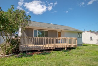 808 30th Street Dr SE, Cedar Rapids, IA 52403