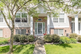 920 Ledgestone Dr, Saint Paul, MN 55115