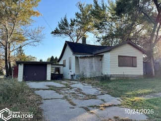 335 E North St, Manly, IA 50456