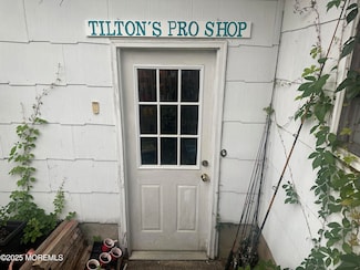 215 Huxley Dr, Brick, NJ 08723