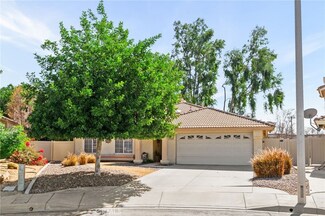 7899 Wisteria Ct, Highland, CA 92346