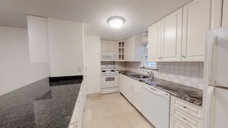 27 Arlington Rd Unit 5, Woburn, MA 01801