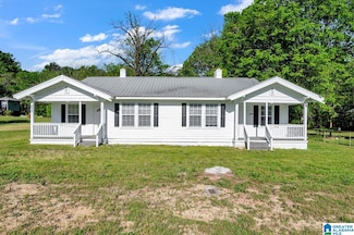 4045 Cypress St, Bessemer, AL 35022