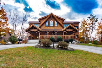 2316 Mimosa Dr, Sevierville, TN 37862