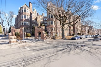 10 Dana St Unit 408, Cambridge, MA 02138