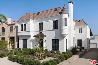 1108 1/2 Cochran Ave, Los Angeles, CA 90019