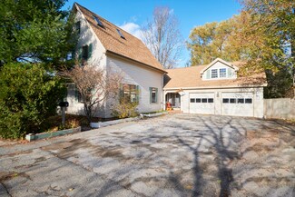 21 Maverick St, Rockland, ME 04841