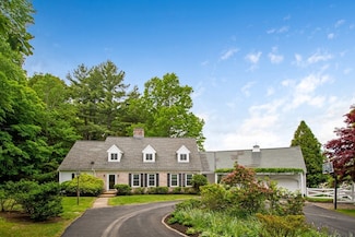 107 Farm St, Dover, MA 02030