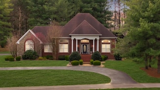 11 Whispering Pine Ln, Scottsville, KY 42164