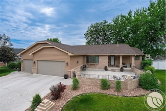 8 Stanford Ct, Billings, MT 59102