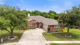 2040 Gleaner Dr, Rockwall, TX 75032
