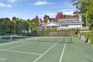 832 Valley Crest St, La Canada Flintridge, CA 91011