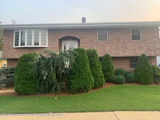 818 Atlantic Ave, Point Pleasant Beach, NJ 08742