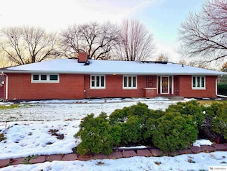 929 S Cotner Blvd, Lincoln, NE 68510