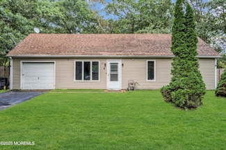 32 1st St, Barnegat, NJ 08005