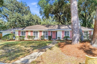 302 Wymberly Rd, Saint Simons Island, GA 31522