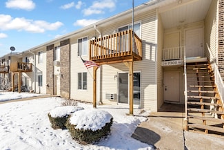 2300 Light Rd Unit 103, Oswego, IL 60543
