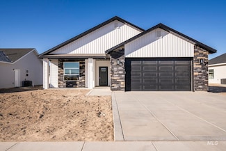 2400 Lotus Ave, Burley, ID 83318