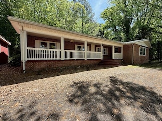 8739 River Rd, Lancaster, VA 22503