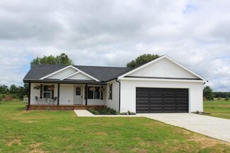 5318 Johnson St, Knox, IN 46534