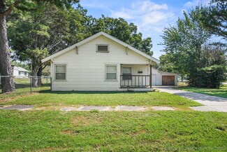 819 S Osage Ave, Okmulgee, OK 74447