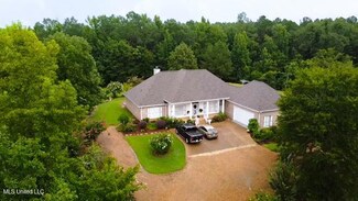 5237 Mississippi 43, Camden, MS 39045
