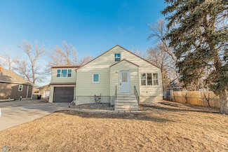 3105 7th Ave N, Fargo, ND 58102