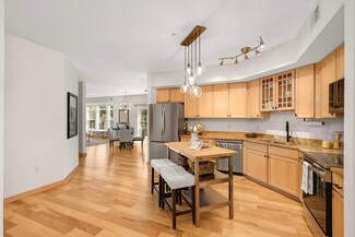 4132 Vernon Ave S Unit A204, Saint Louis Park, MN 55416