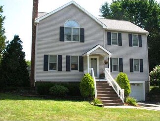 2 Pandora Dr, Groveland, MA 01834