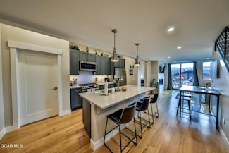 828 Grand Ave Unit 207, Grand Lake, CO 80447