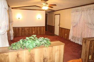 370 Mill Stream Ln, Roseland, VA 22967