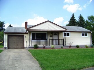 564 Mona Ln, Youngstown, OH 44509