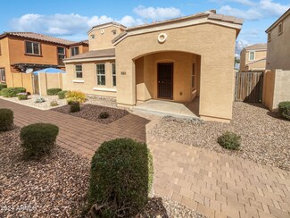 2227 S Ponderosa Dr, Gilbert, AZ 85295