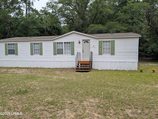 26 Craig Ln, Beaufort, SC 29906