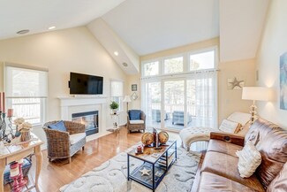 34 Kate's Glen Unit 34, Plymouth, MA 02360