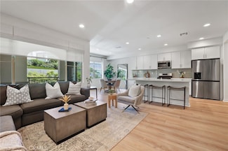 305 Blackrock, Lake Forest, CA 92610
