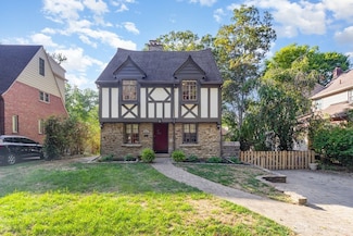 6512 Park Ln, Cincinnati, OH 45227