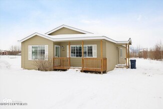 432 E Kinnikinnik Ave, Palmer, AK 99645