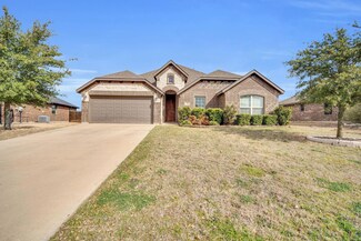 153 Sierra Dr, Waxahachie, TX 75167
